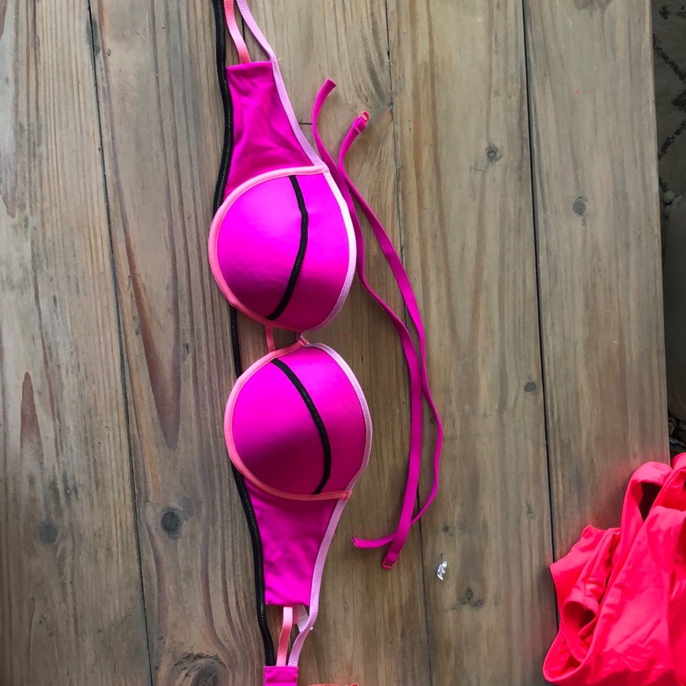 VS swim top